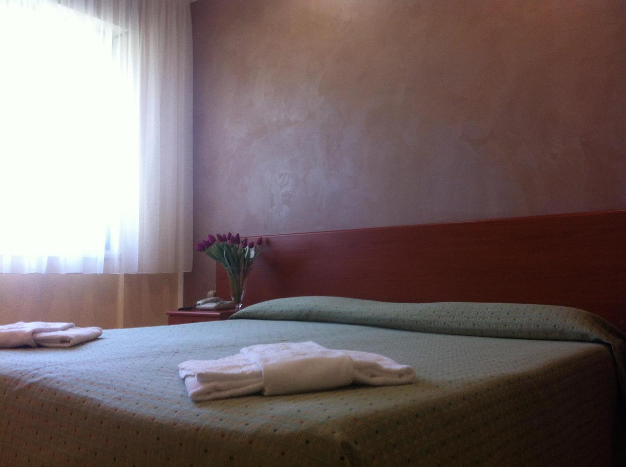 Hotel Europa Термоли Екстериор снимка